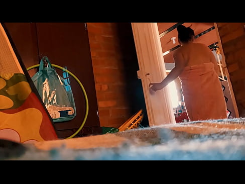 ❤️ Adeerkay ayaa i soo raacaya qubayska, wuu igu kacaa inta aan qubaysanayo. anaga ️❤